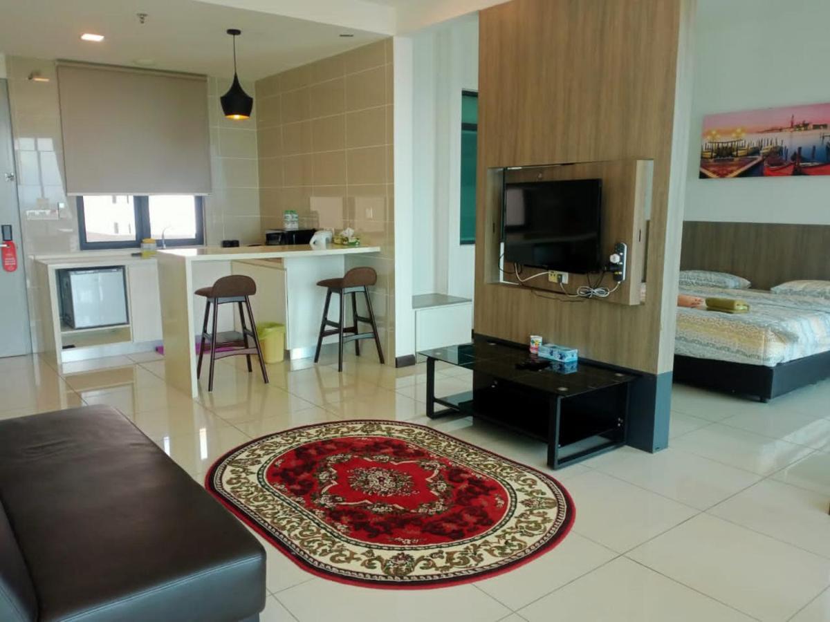 Apartment Private Waterfront Port Dickson